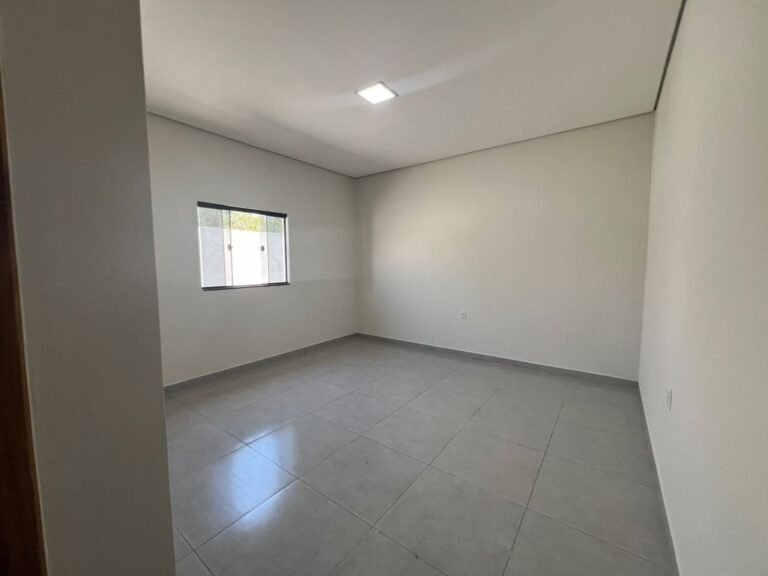 Casa bairro Jardim Europa, 2 Quartos, sendo 1 Suite 1 Banheiro Social