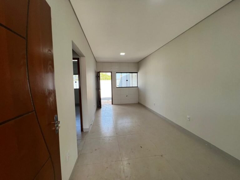 Casa Nova, bairro Jardim Itália.