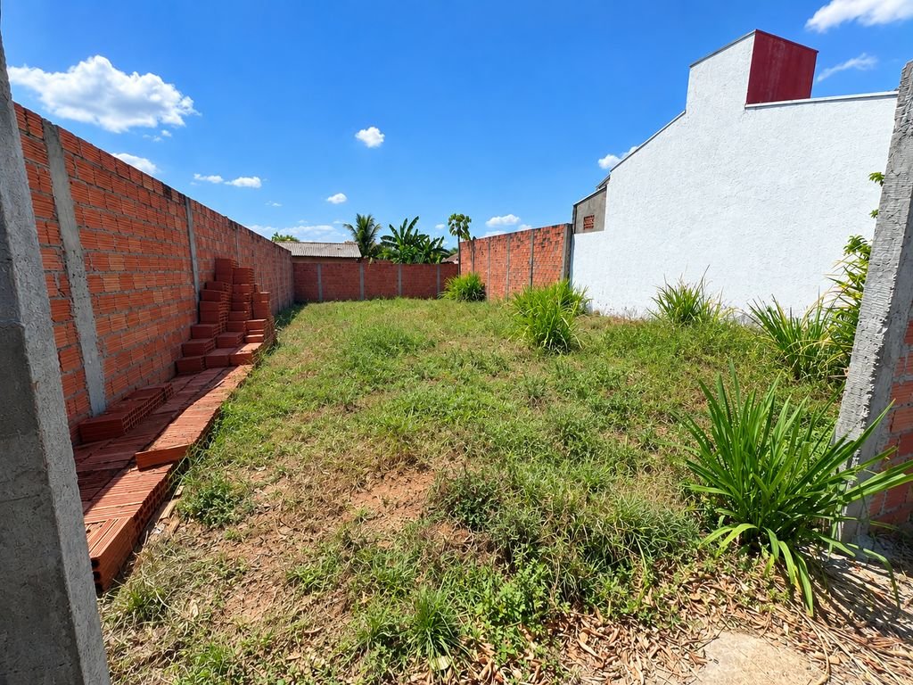Terreno à venda no bairro Buritis em Cacoal
